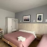 216 Venice